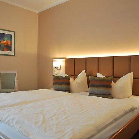 Hotel Friesen Werdau Esterno foto