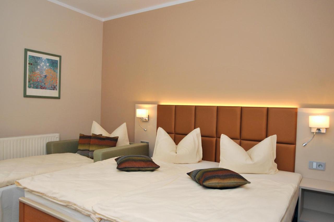 Hotel Friesen Werdau Esterno foto