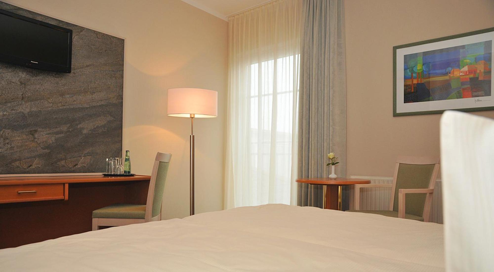 Hotel Friesen Werdau Esterno foto