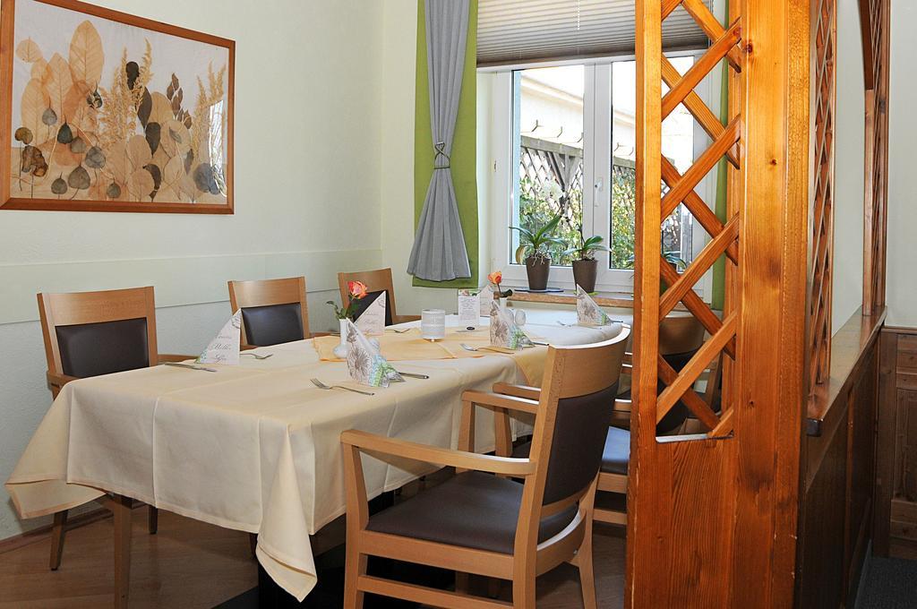Hotel Friesen Werdau Esterno foto