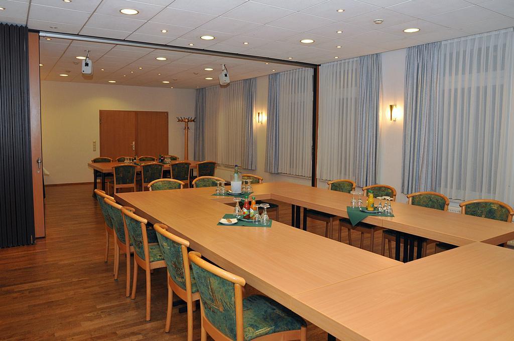 Hotel Friesen Werdau Esterno foto