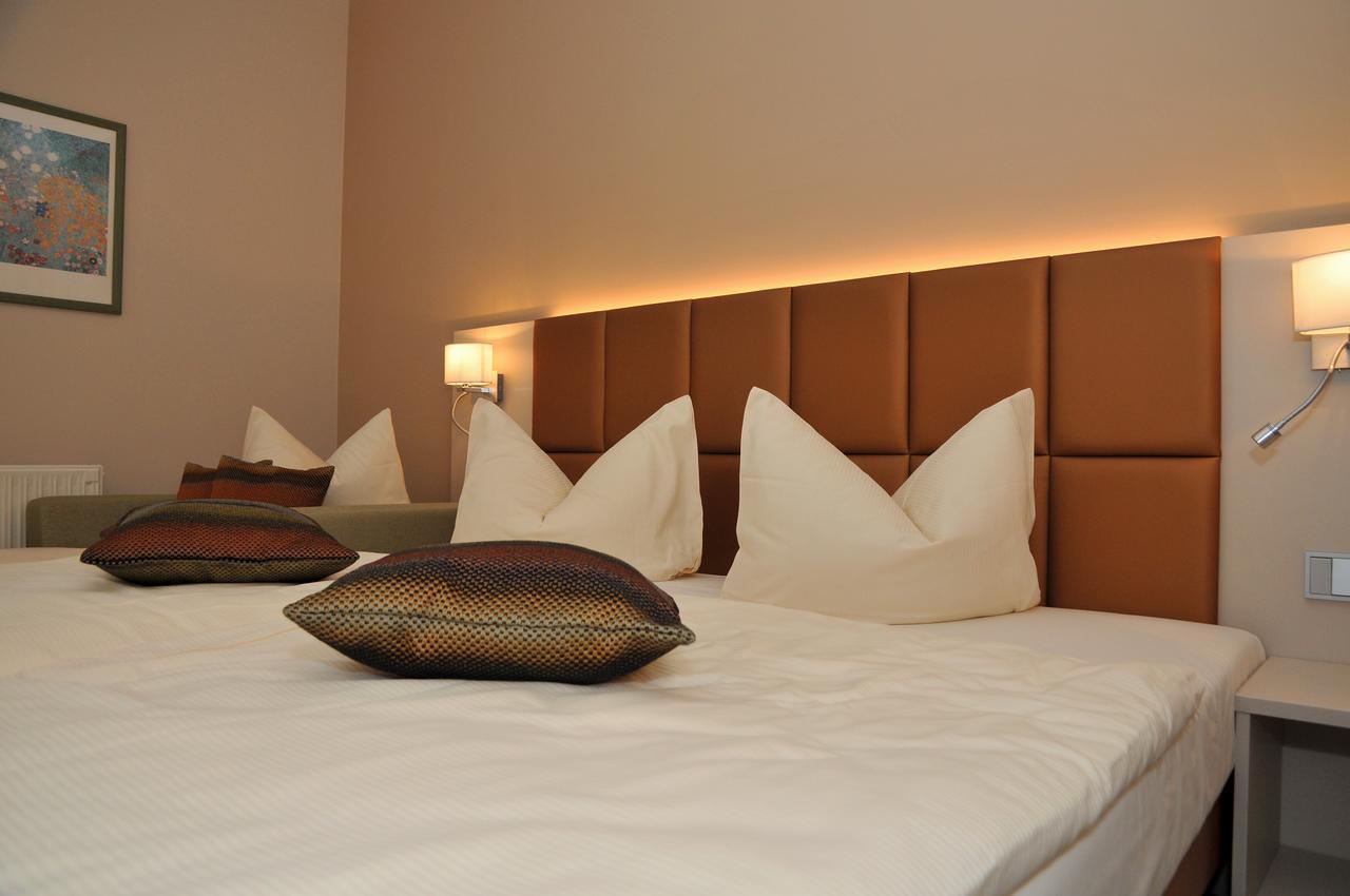 Hotel Friesen Werdau Esterno foto